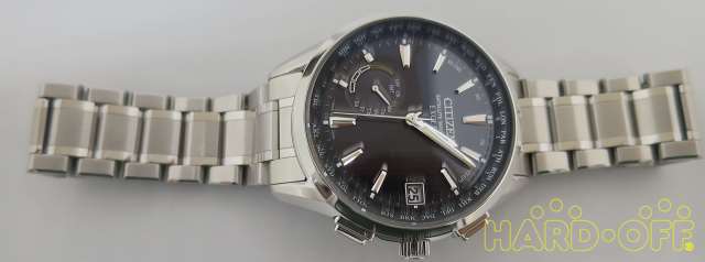 ケース径:約42mm