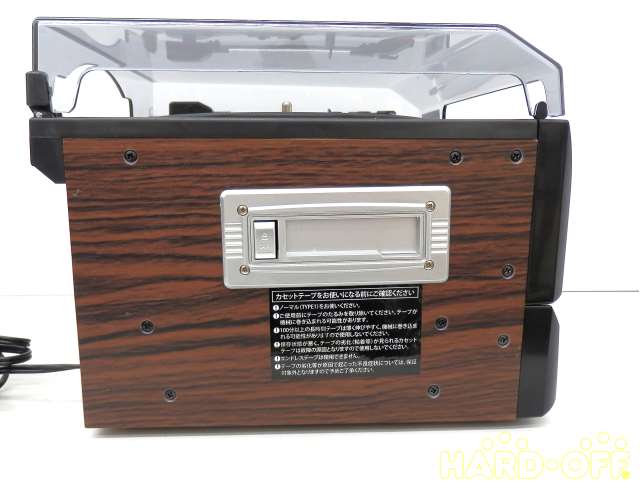 カセット挿入口は側面に。