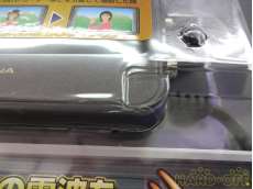 ケース割れています。