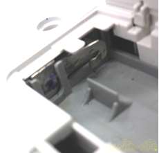 本体電池端子に液漏れ跡あり(乾電池入れての動作はしました)