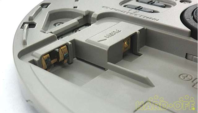 ガム型充電池端子腐食があり、使用不可でした。
