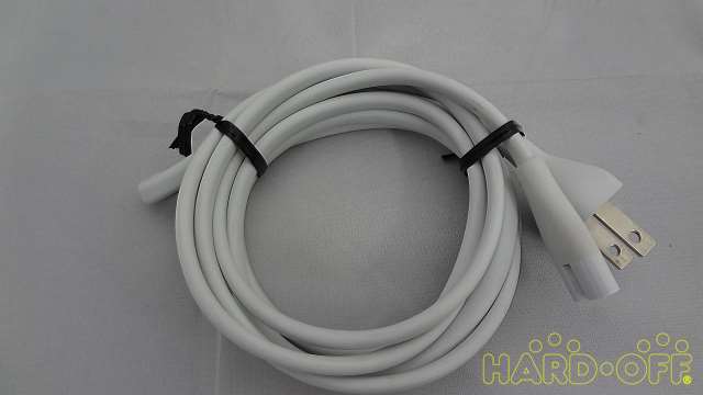 ※付属品は電源ケーブルのみです