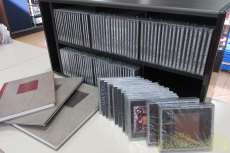 CD全体の6分の5は未開封です。