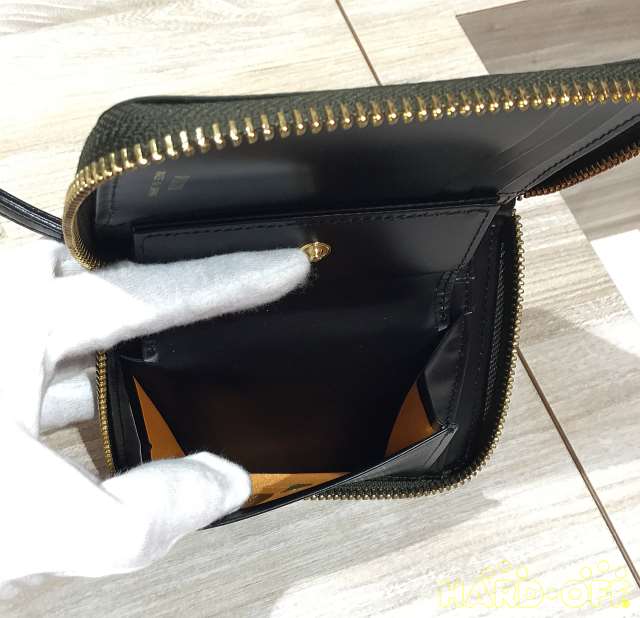 コインポケット内も綺麗です。